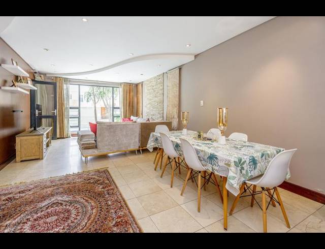 2 BEDROOM TOWNHOUSE FOR SALE IN BEDFORD GARDENS